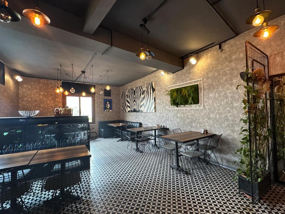 Black Art Otel Istanbul Ngoại thất bức ảnh