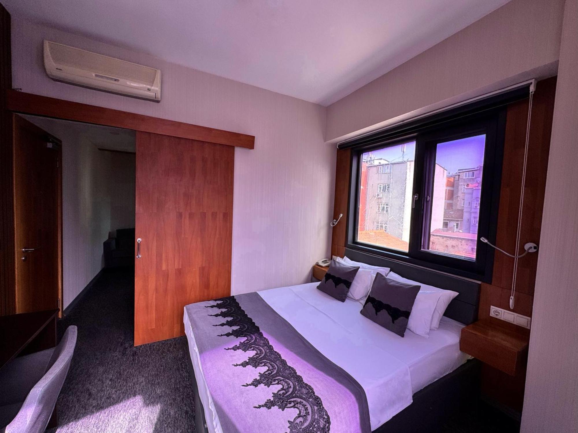 Black Art Otel Istanbul Ngoại thất bức ảnh
