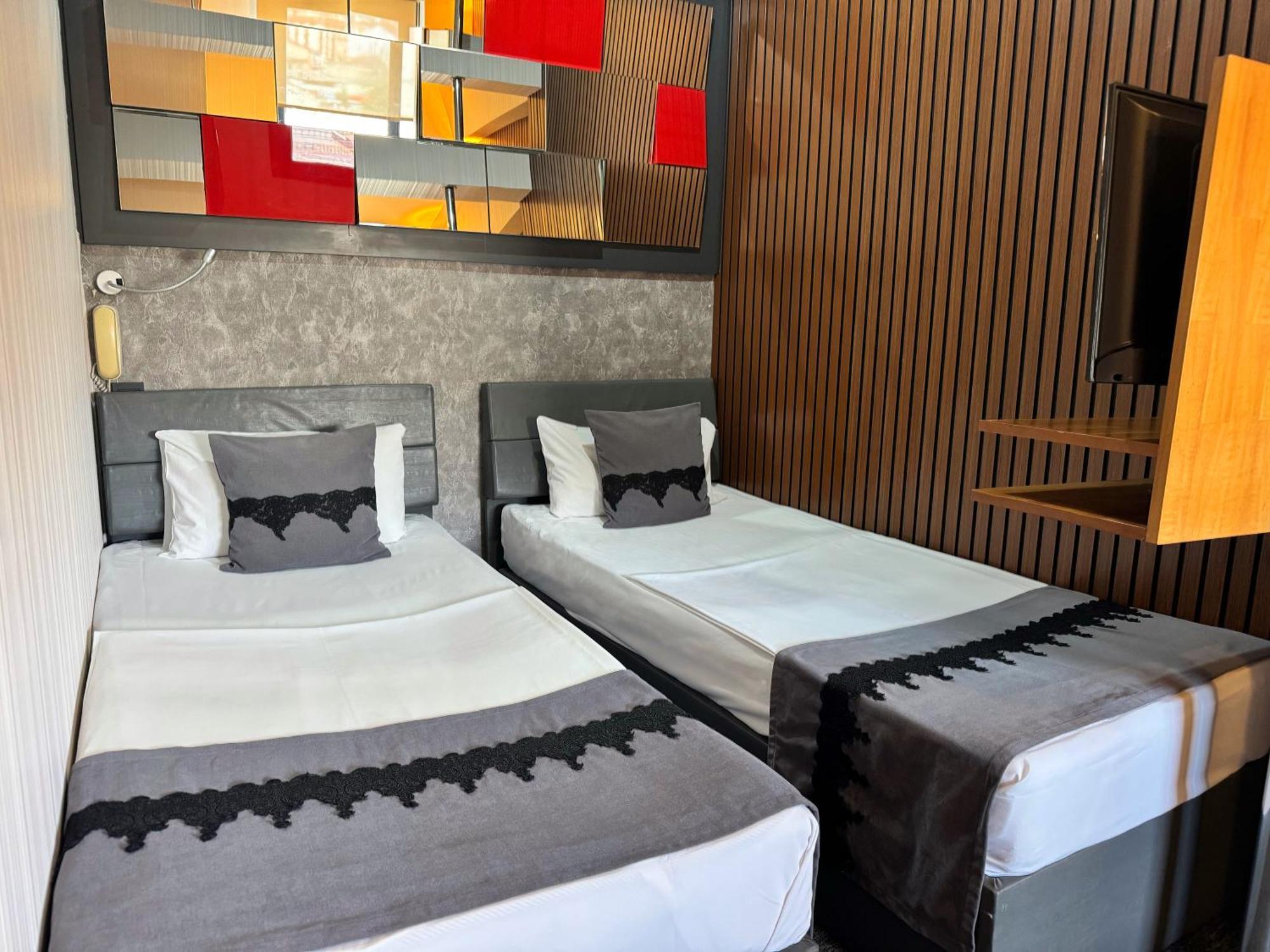Black Art Otel Istanbul Ngoại thất bức ảnh