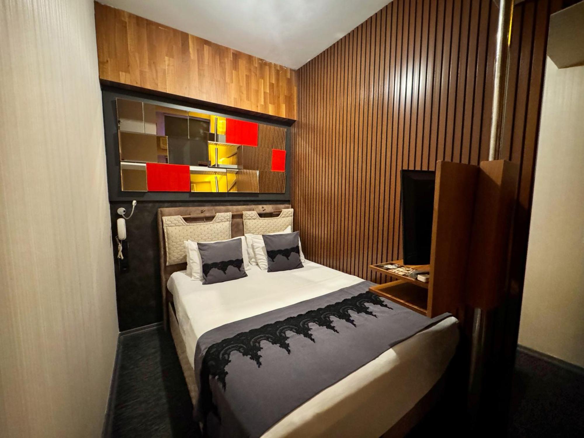 Black Art Otel Istanbul Ngoại thất bức ảnh